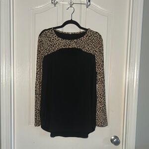 Leopard Print Black Women's Top, Sz 1X
